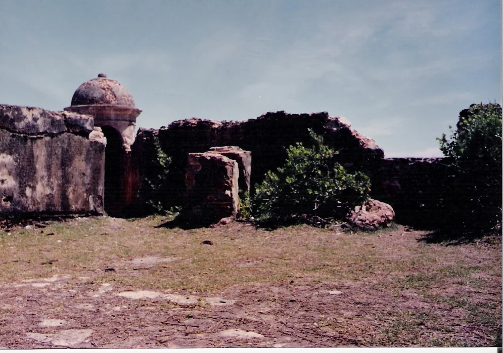 Ruínas do forte de Morro de São Paulo — 1988